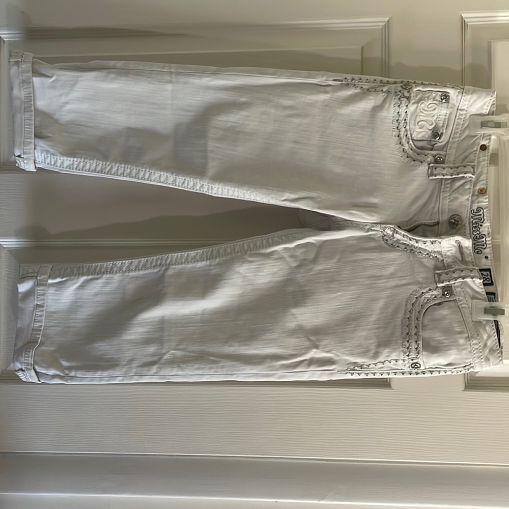 Miss Me white capris